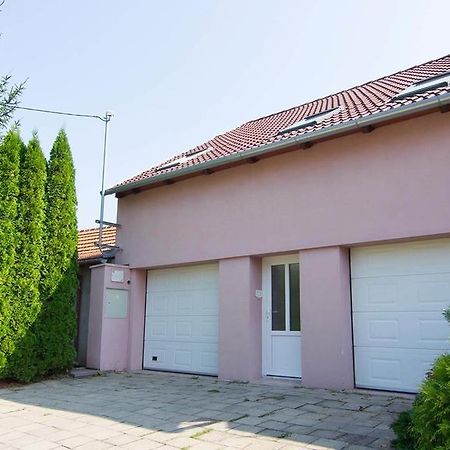 Apartmán Cabernet Velké Pavlovice Kültér fotó
